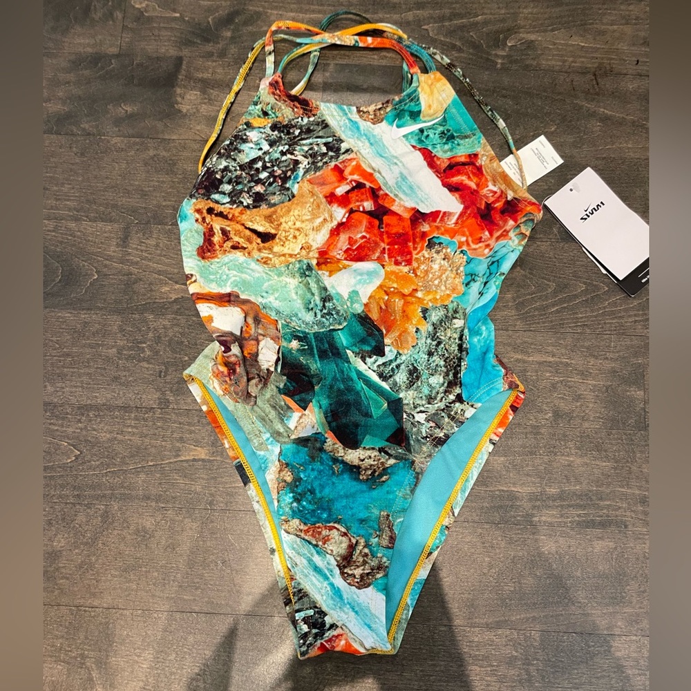 Nike Swimsuit ✨HOST PICK✨NWT